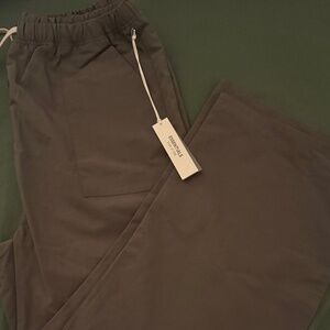 Fear of God Essentials Military Pants Brown szL